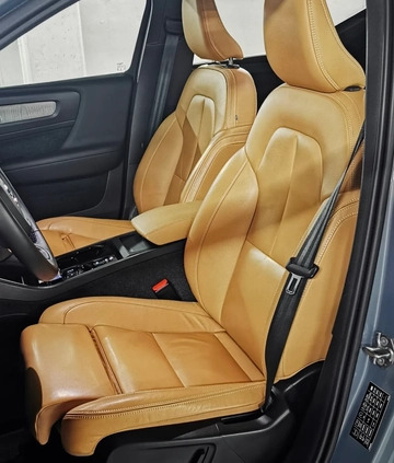 Volvo XC 40 cena 164900 przebieg: 46548, rok produkcji 2021 z Kraków małe 154